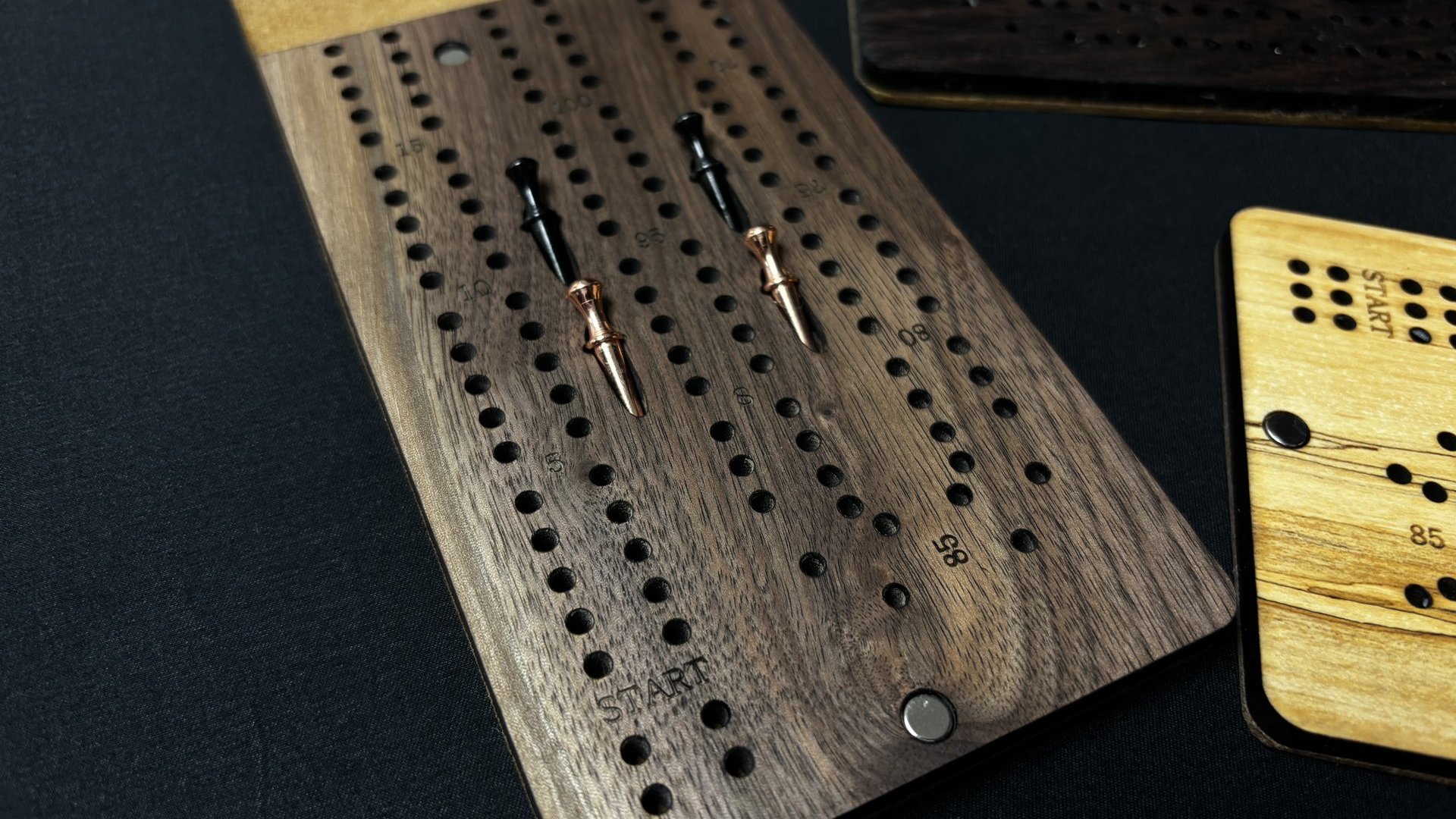 Compact Leather Folding Travel Cribbage Board with Metal Pegs – Portable Walnut Game for Camping & On-the-Go Fun