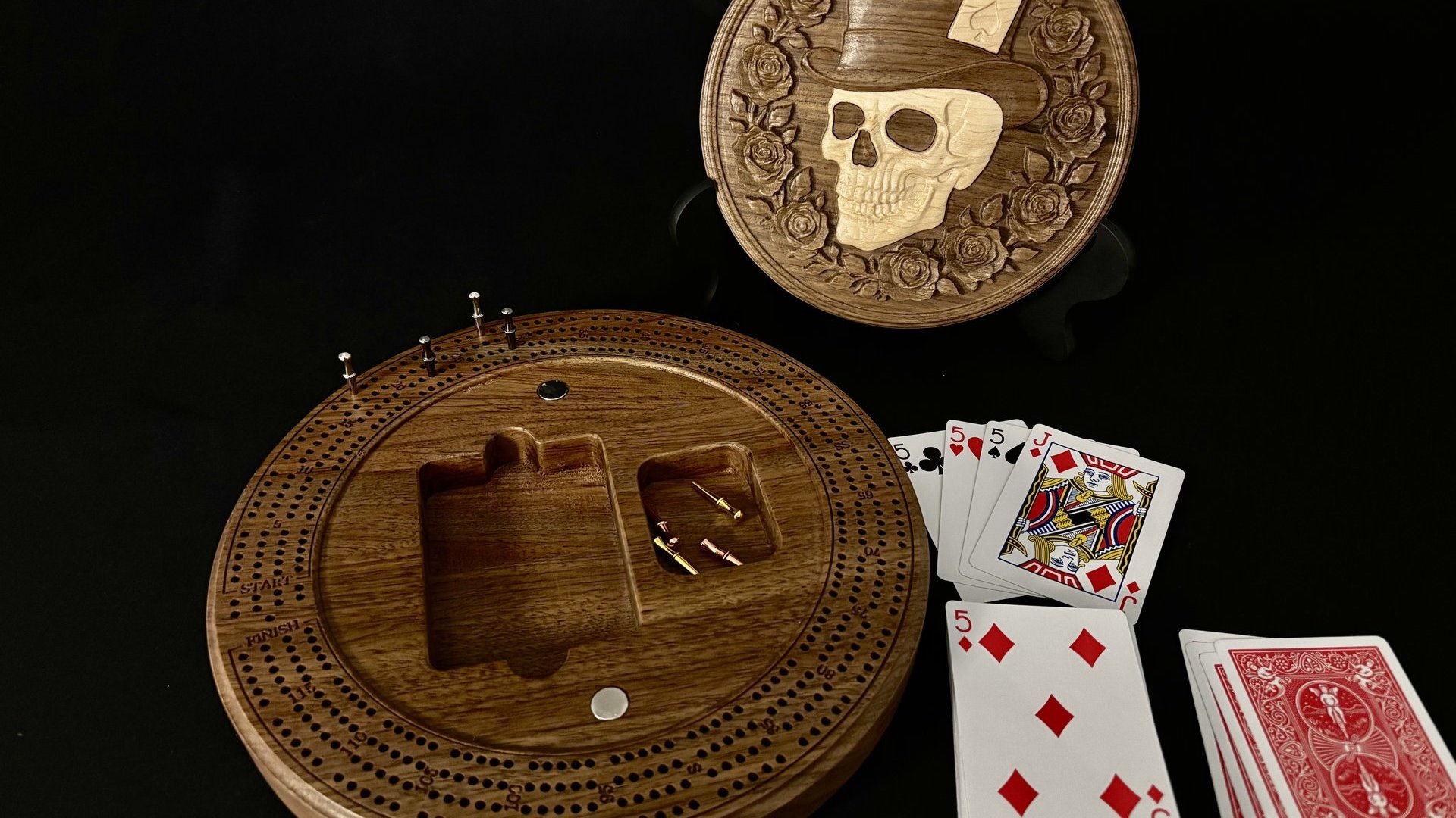 Skull & Roses Cribbage Board