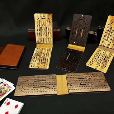 Compact Leather Folding Travel Cribbage Board with Metal Pegs – Portable Walnut Game for Camping & On-the-Go Fun